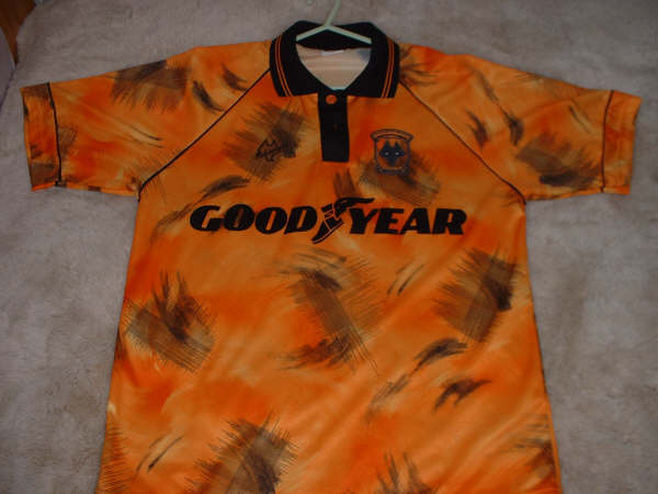 wolverhampton-wanderers-1992.jpg
